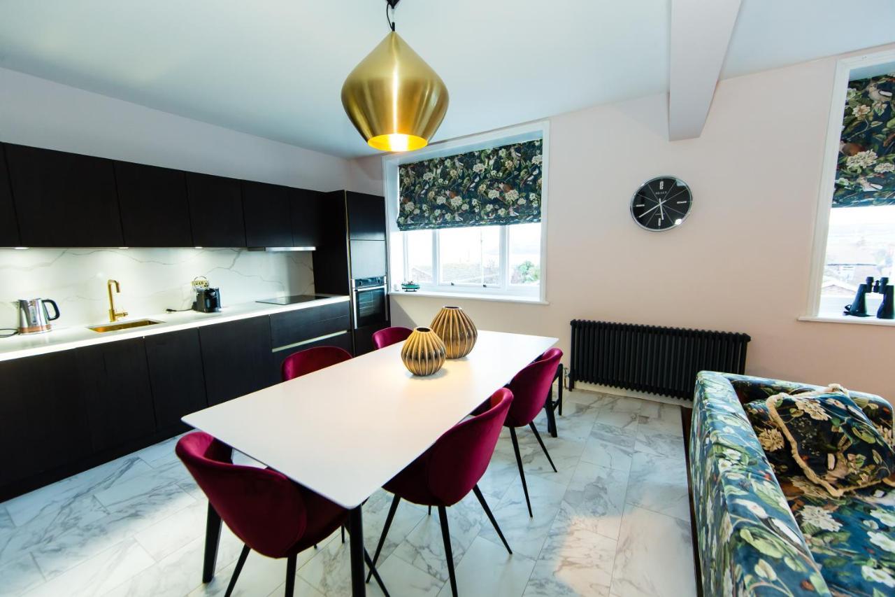 Rounton Villa By Maison Parfaite - Hot Tub - Sea Views - Parking Robin Hood's Bay Luaran gambar