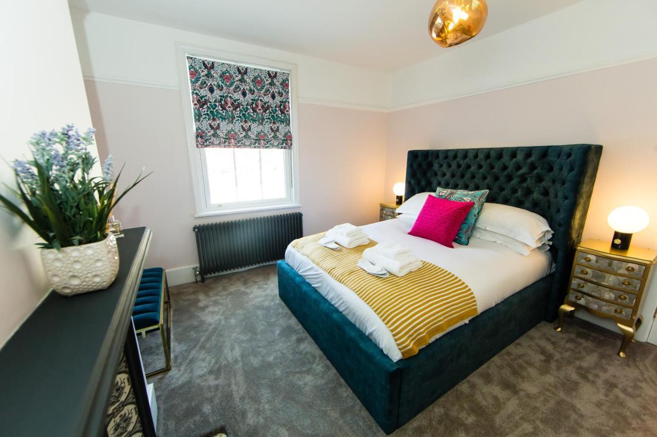 Rounton Villa By Maison Parfaite - Hot Tub - Sea Views - Parking Robin Hood's Bay Luaran gambar